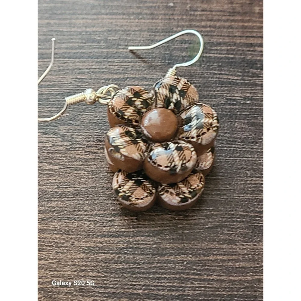 Brown Plaid Flower Drop‎ Earrings Floral Dangle Silver Tone Fishhook Handcrafted